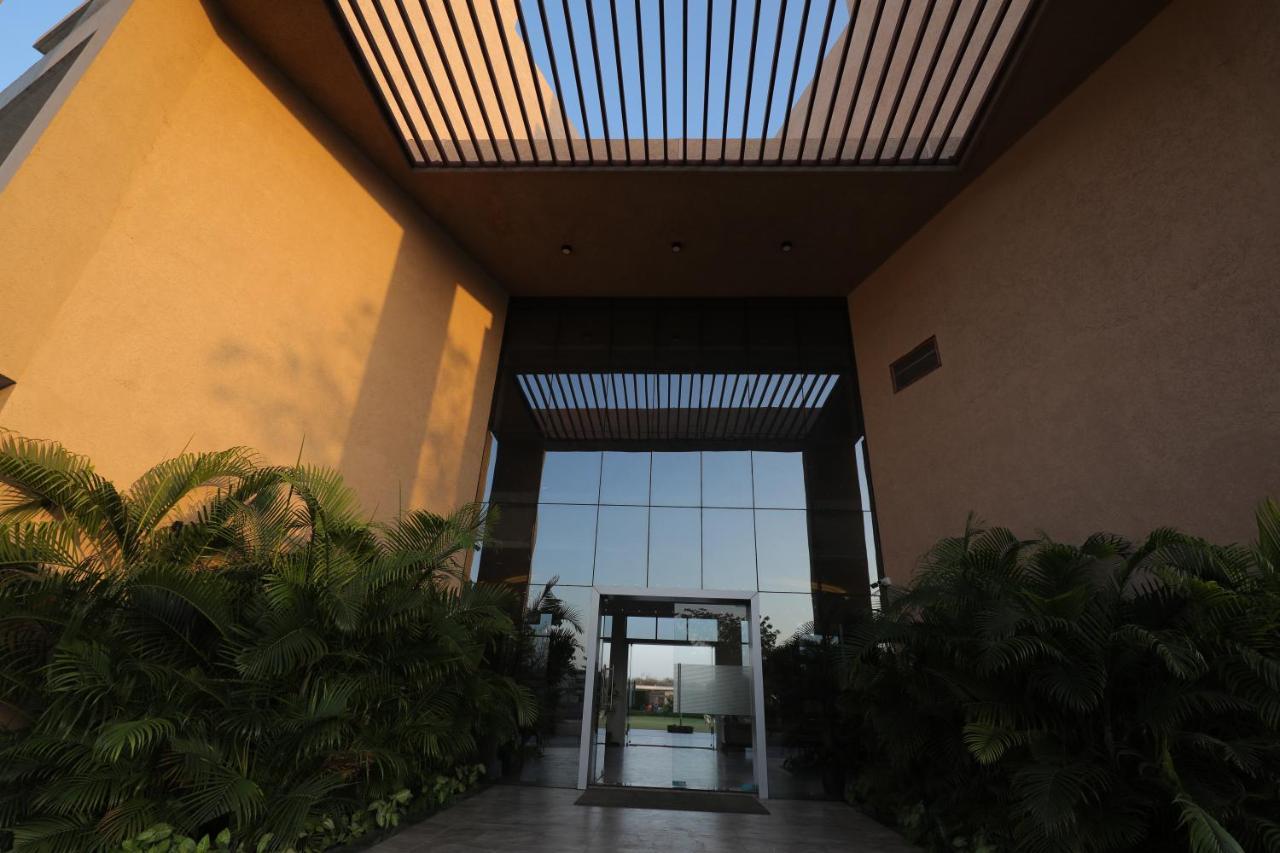 Club Heaven Palanpur Hotel Exterior foto