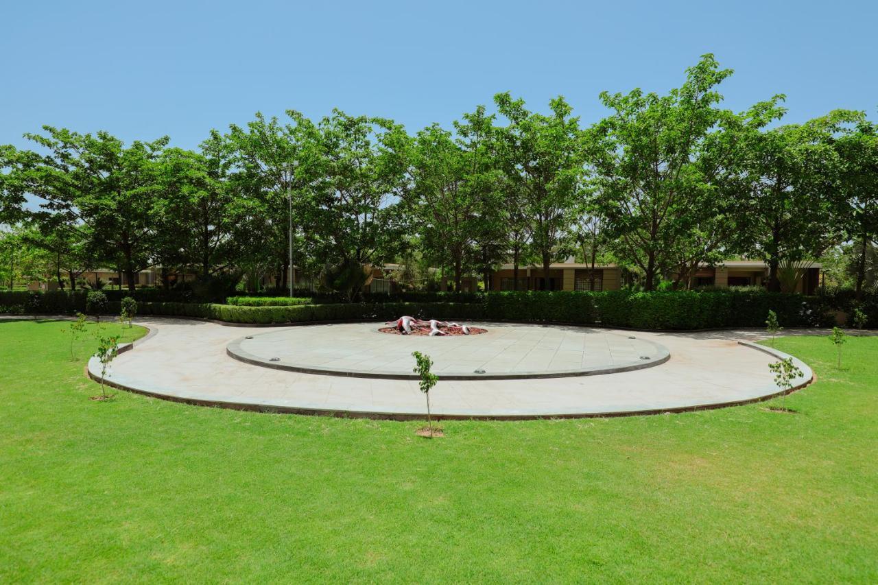 Club Heaven Palanpur Hotel Exterior foto