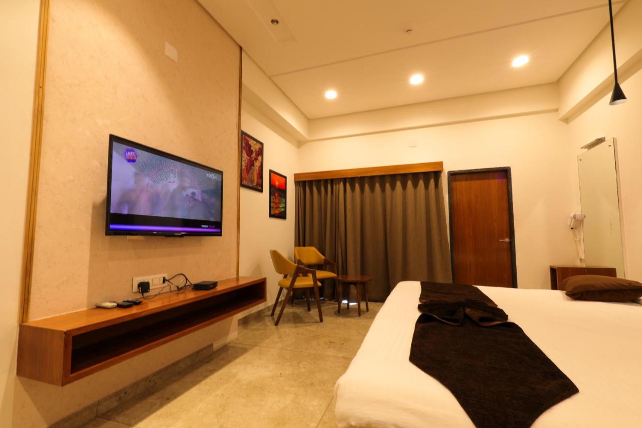 Club Heaven Palanpur Hotel Exterior foto